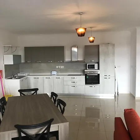 Let Me Host - Palace Towers Appartement