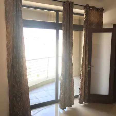 Let Me Host - Palace Towers Apartamento *