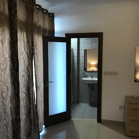 Let Me Host - Palace Towers Paola