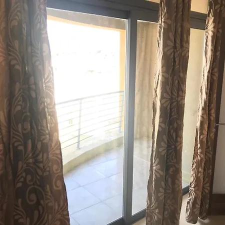 Let Me Host - Palace Towers Apartamento