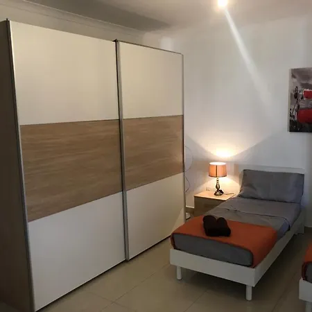 Let Me Host - Palace Towers Appartement *