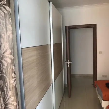 Let Me Host - Palace Towers Appartement Paola