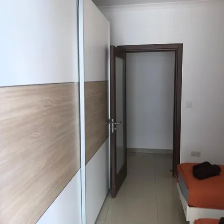Let Me Host - Palace Towers Apartamento